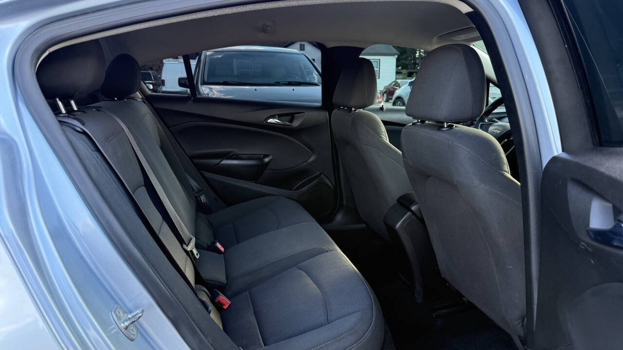 Used 2017 Chevrolet Cruze LS FWD image 15