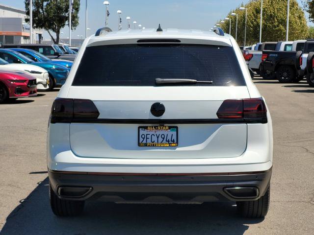 Used 2023 Volkswagen Atlas SE w/ Black Wheel Package FWD image 5