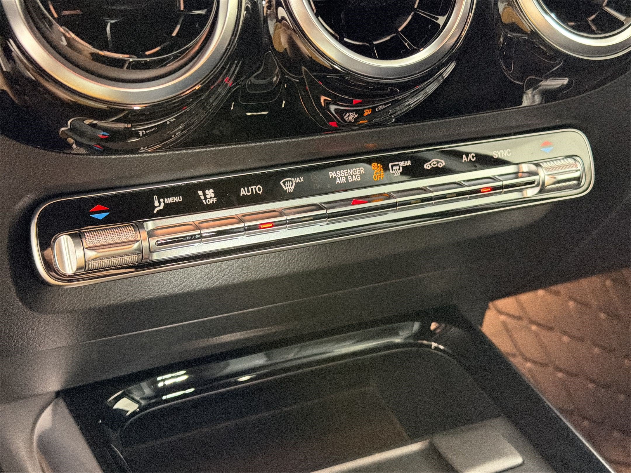 New 2026 Mercedes-Benz GLA 250 4MATIC image 18