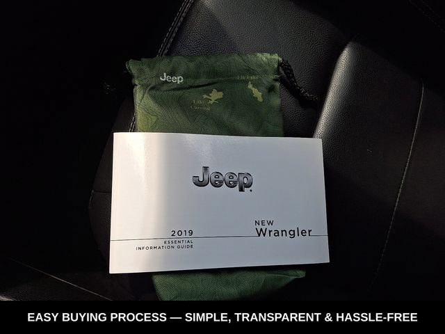 Used 2019 Jeep Wrangler Unlimited Sahara AWD/4WD image 28