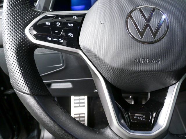 Used 2022 Volkswagen Tiguan SE R-Line FWD image 9