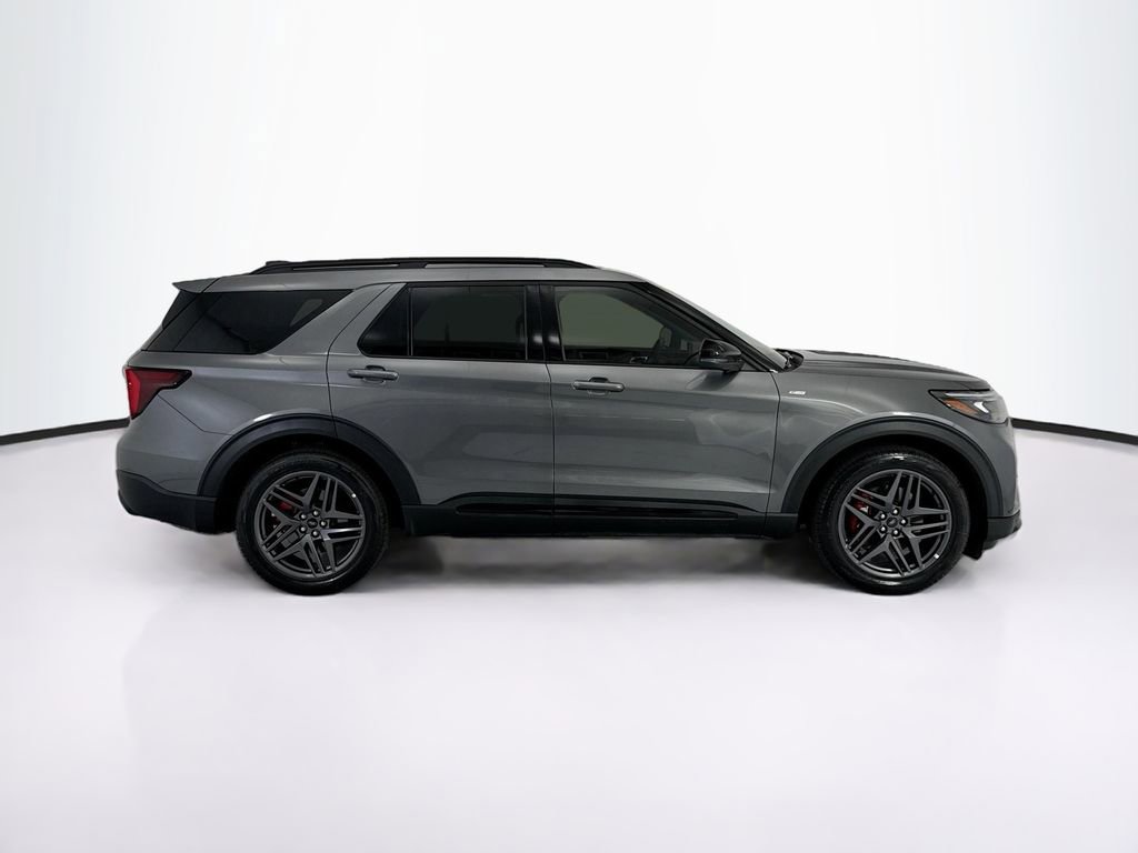 Used 2025 Ford Explorer ST-Line w/ Premium Package RWD image 4
