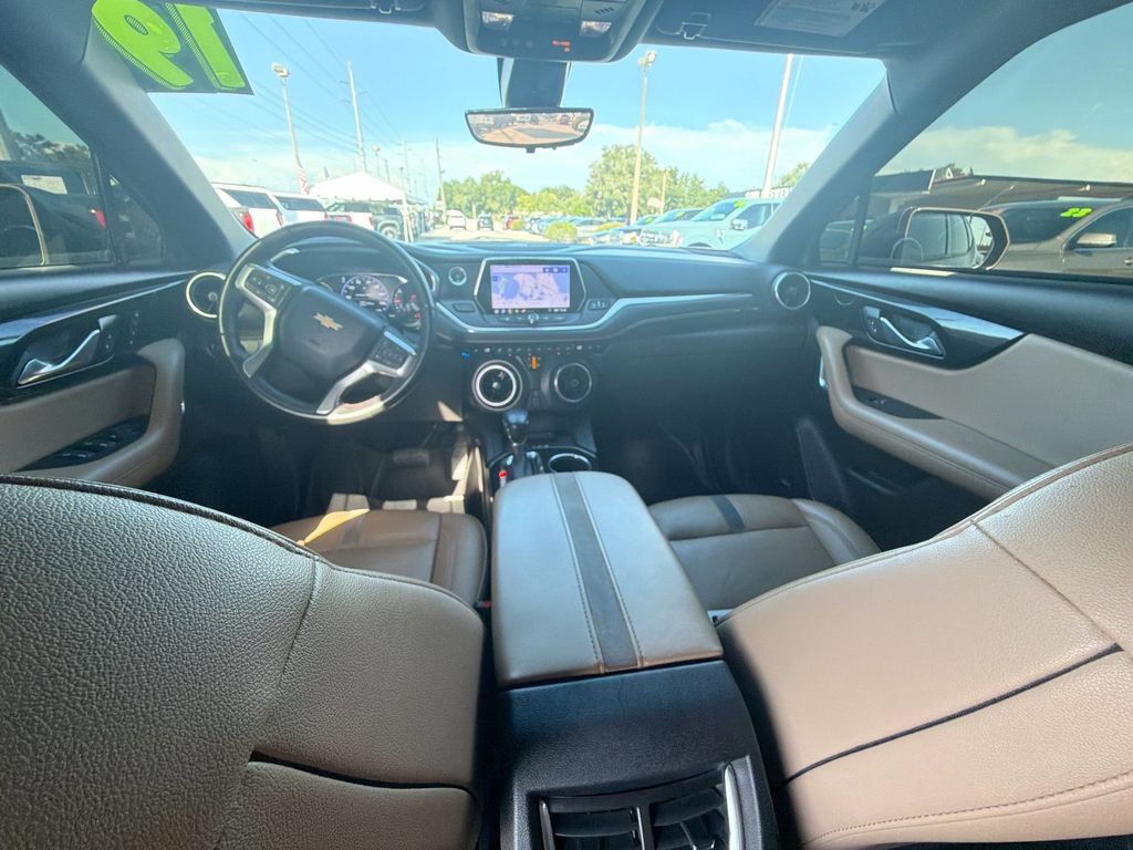Used 2019 Chevrolet Blazer Premier w/ Sun and Wheels Package FWD image 12