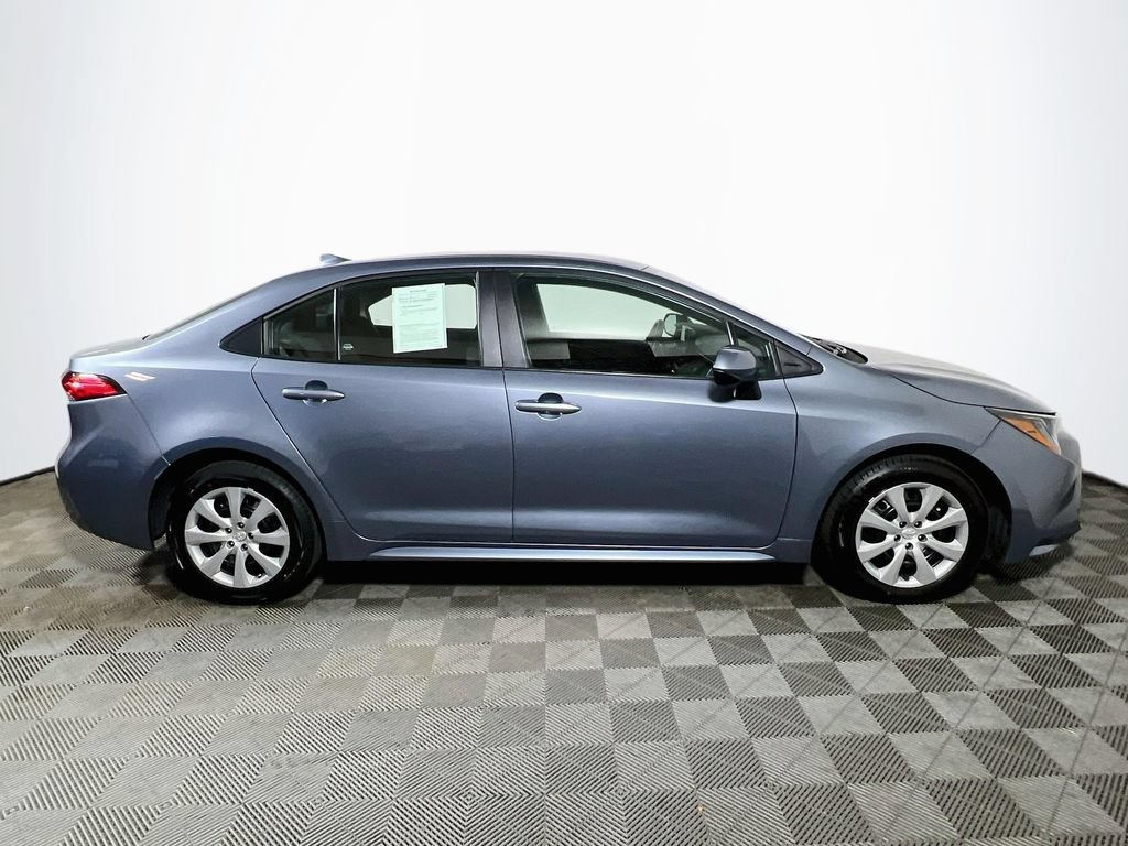 Certified 2025 Toyota Corolla LE FWD image 8