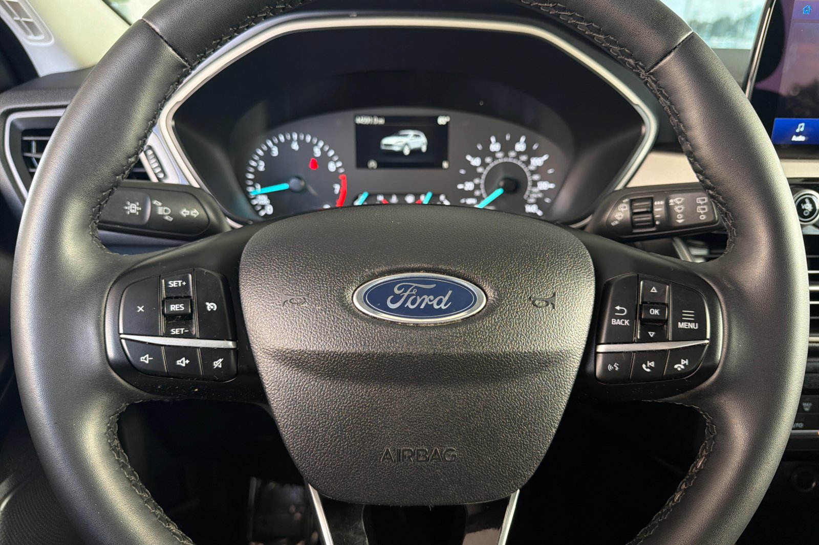 Used 2022 Ford Escape SE w/ SE Sport Appearance Package FWD image 27