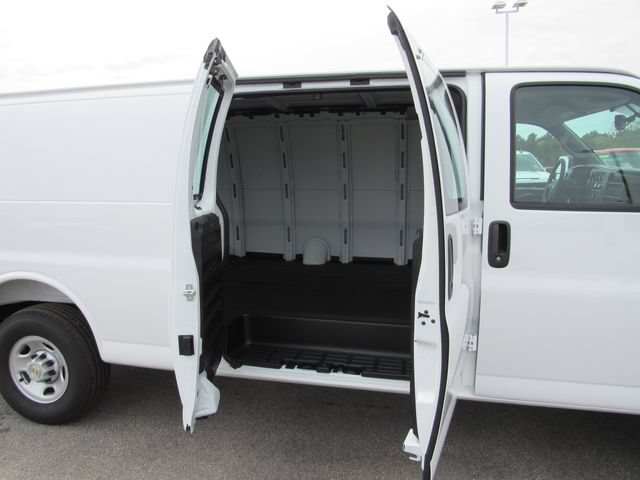 Certified 2025 Chevrolet Express 2500 Extended w/ Driver Convenience Package RWD image 22