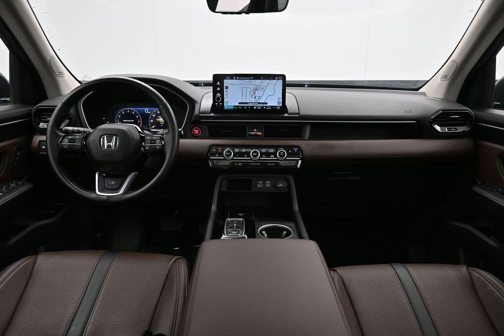 Used 2023 Honda Pilot Elite image 47