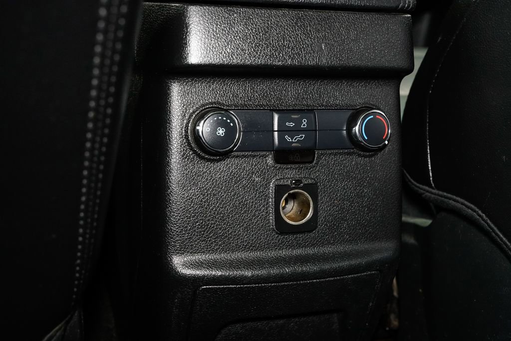 Used 2017 Ford Explorer XLT w/ Equipment Group 202A image 29