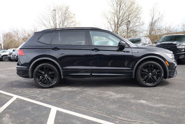 Used 2022 Volkswagen Tiguan SE R-Line FWD image 4