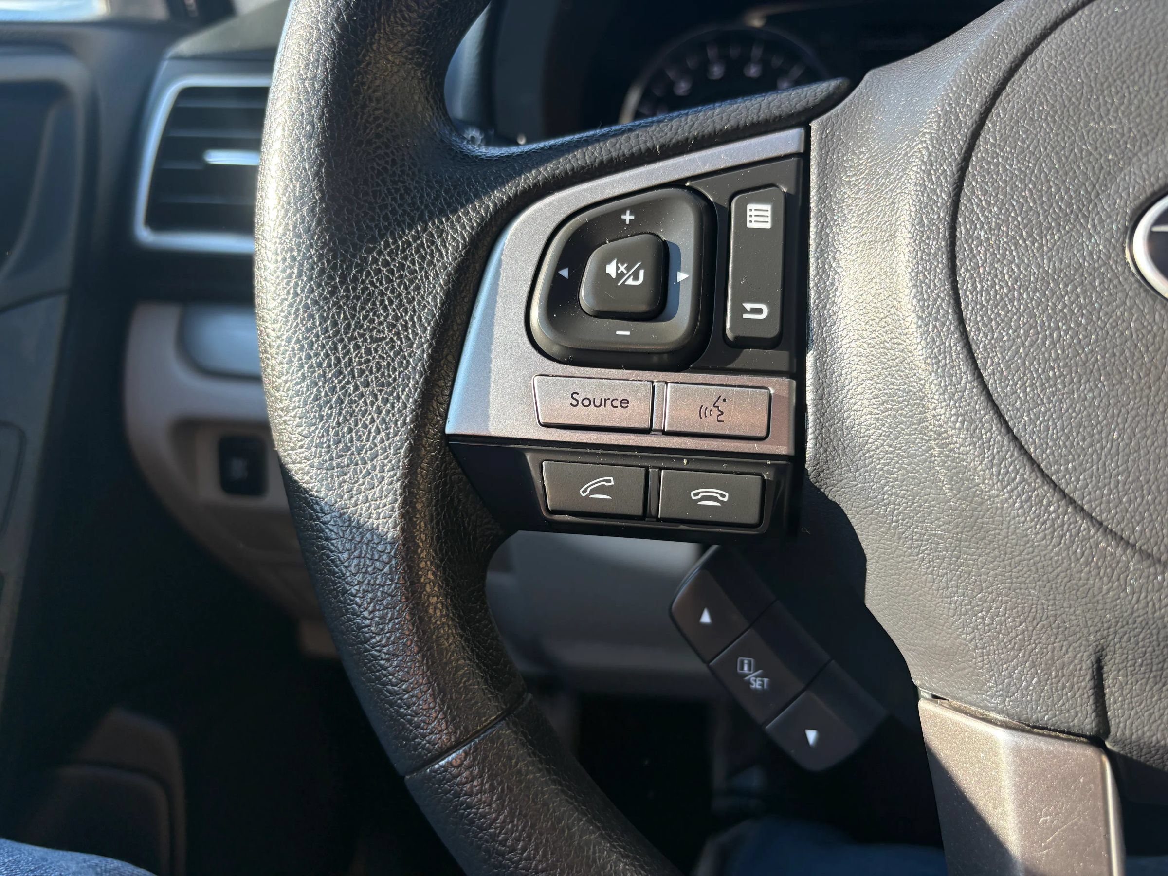 Used 2018 Subaru Forester 2.5i Premium AWD/4WD image 21