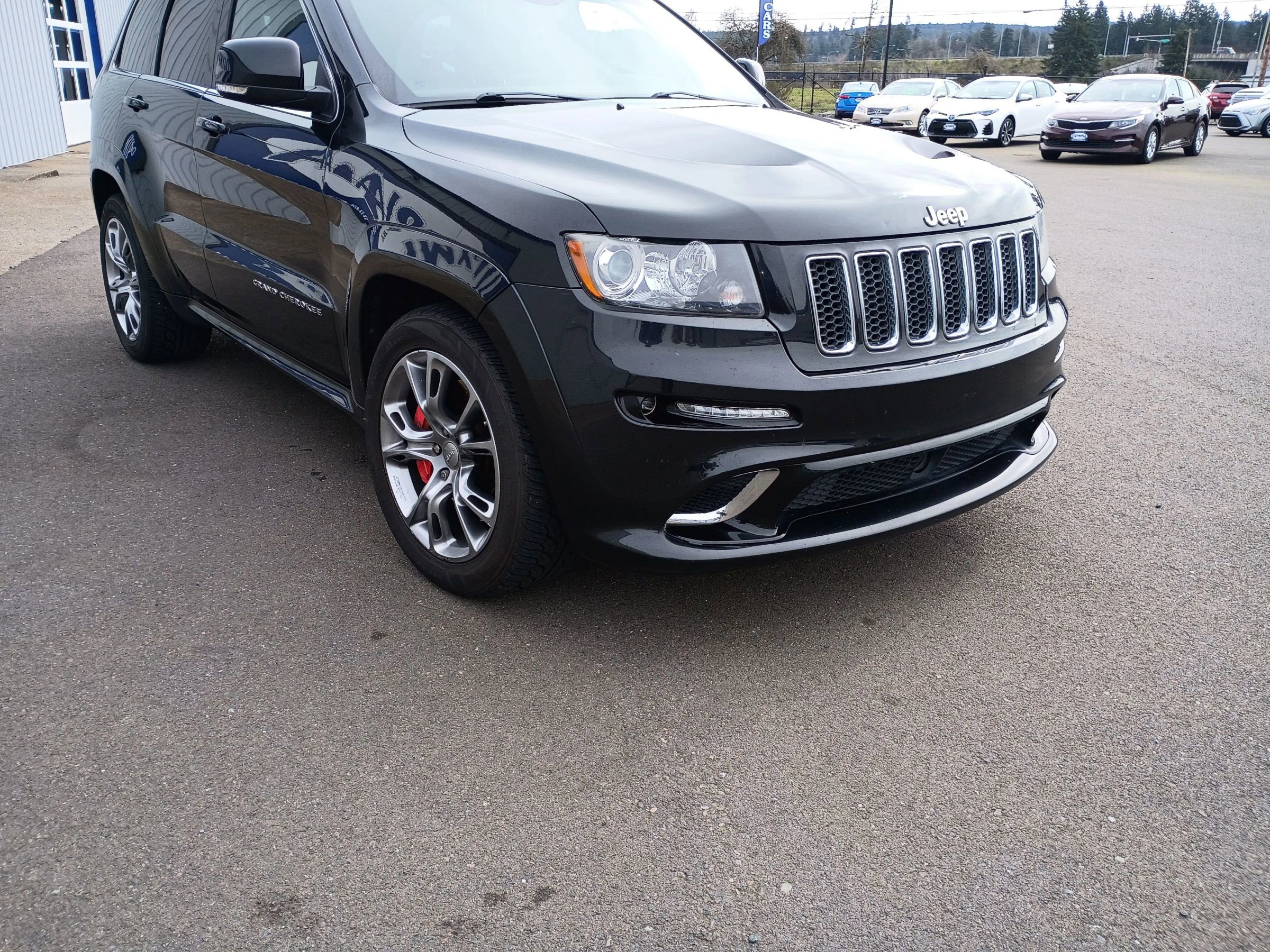 Used 2012 Jeep Grand Cherokee SRT8 w/ Luxury Group II AWD/4WD image 13