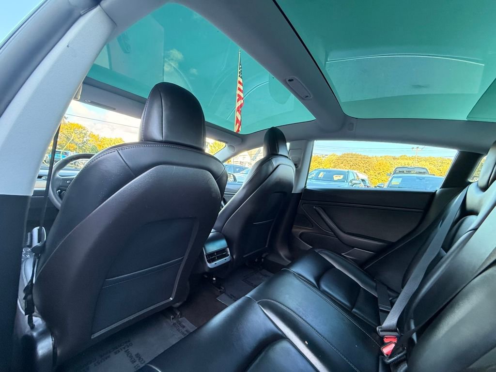 Used 2020 Tesla Model 3 Long Range image 16