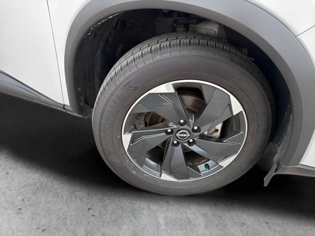 Certified 2024 Nissan Rogue SV AWD/4WD image 74