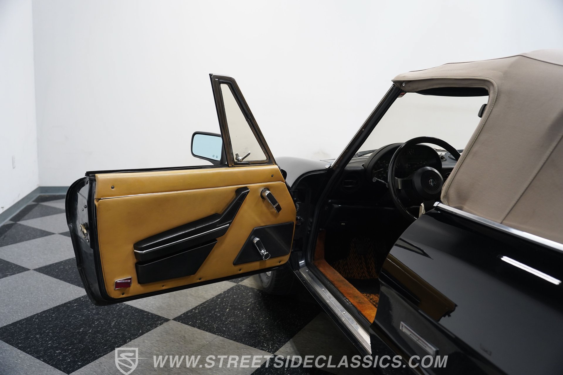 Used 1990 Alfa Romeo Spider Graduate RWD image 36