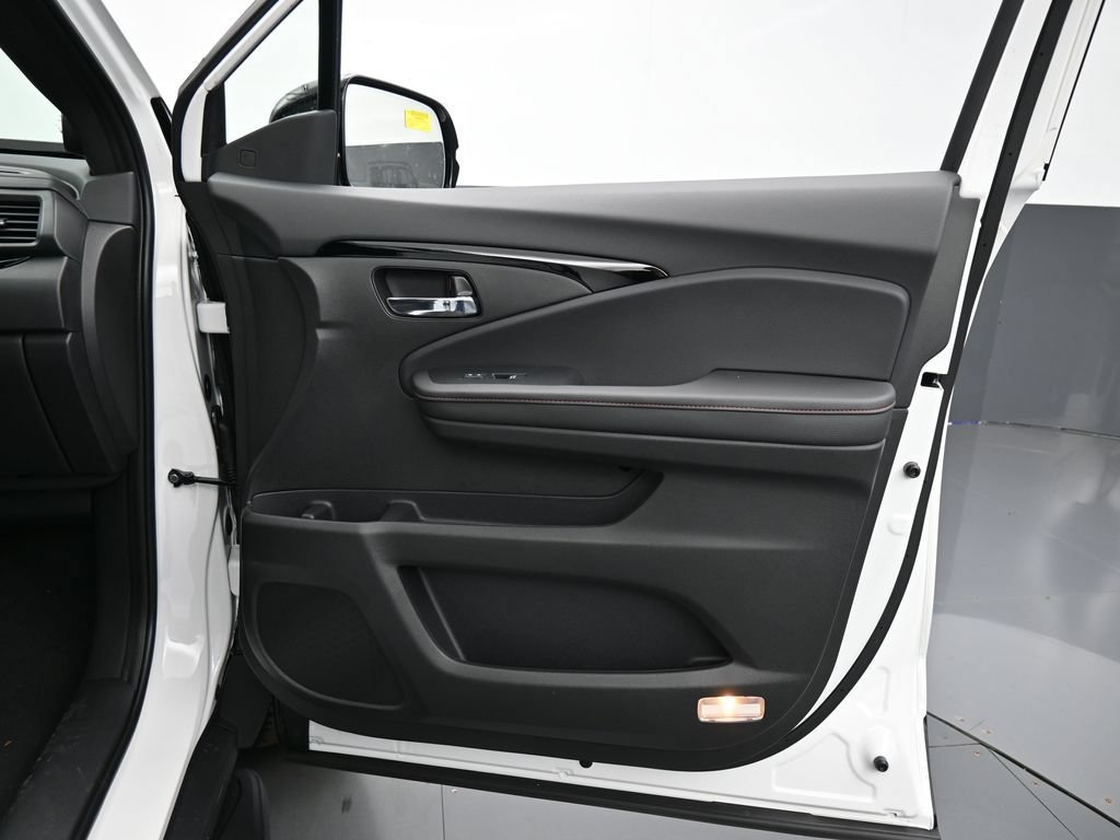 New 2026 Honda Ridgeline Black Edition image 29