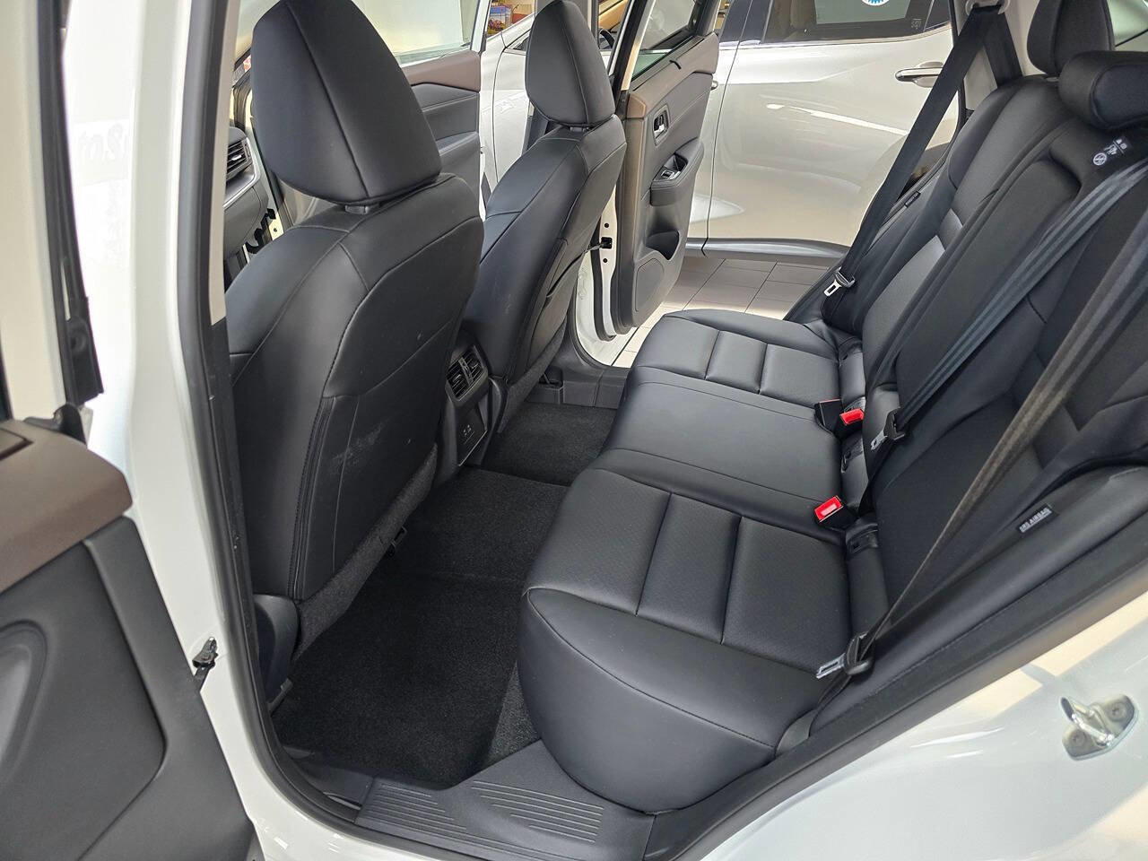Used 2023 Nissan Rogue SV w/ SV Premium B Package AWD/4WD image 21