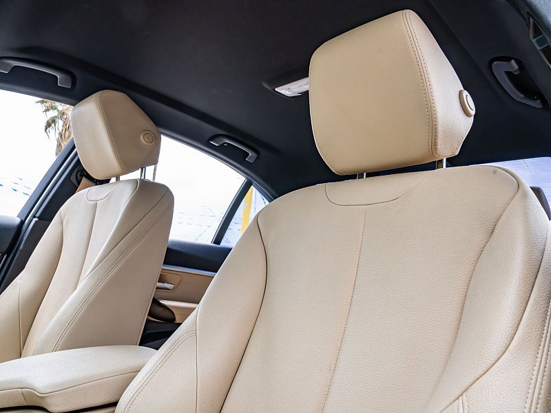 Used 2018 BMW 330e RWD image 24