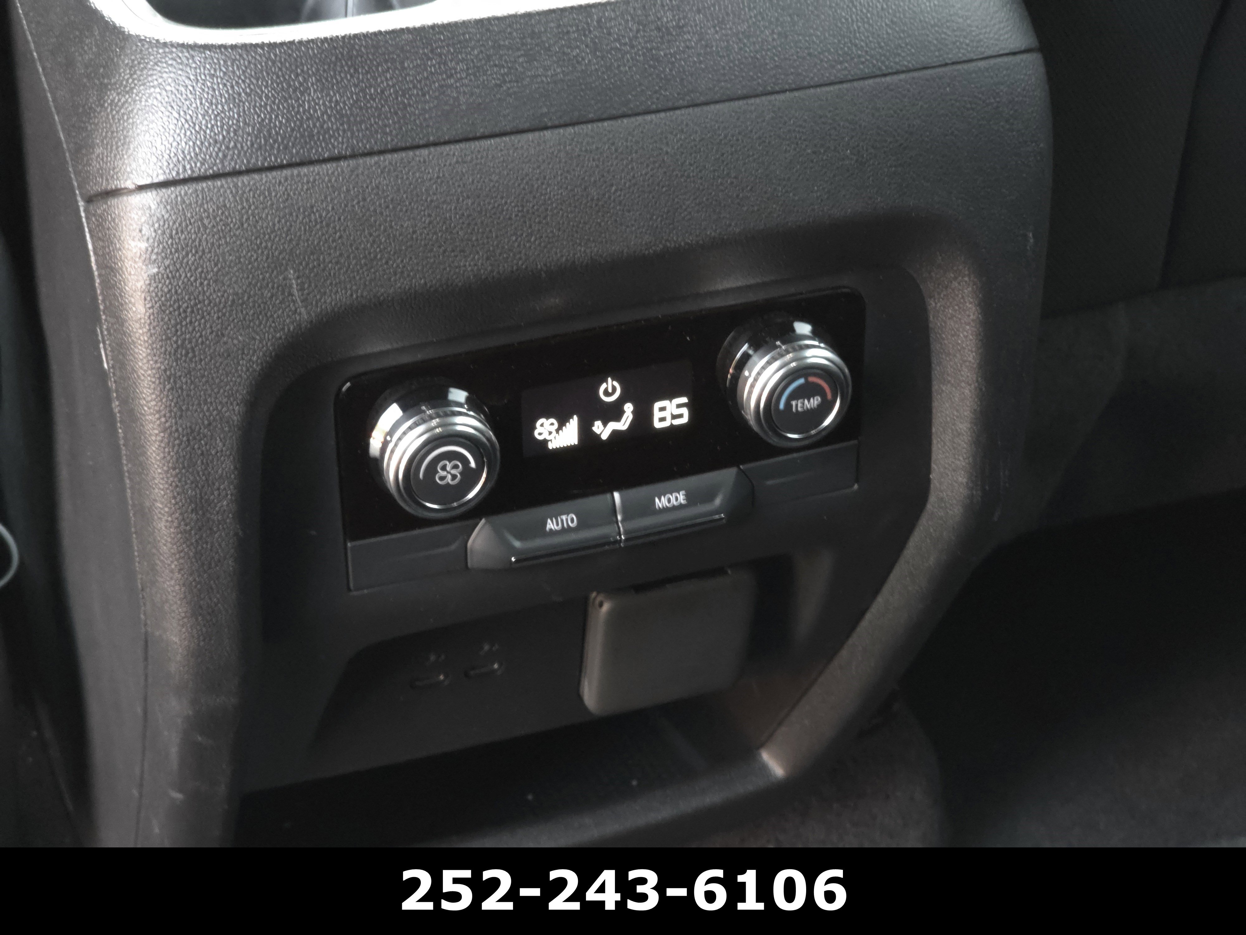Used 2025 GMC Acadia Elevation FWD image 29