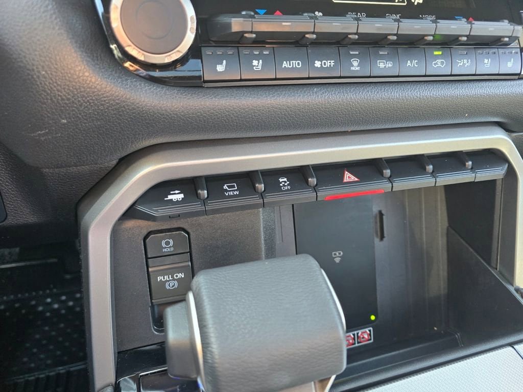 Certified 2025 Toyota Sequoia Limited AWD/4WD image 26