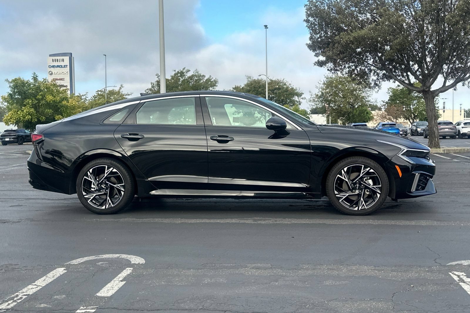 Certified 2025 Kia K5 GT-Line w/ GT-Line Premium Package AWD/4WD image 3