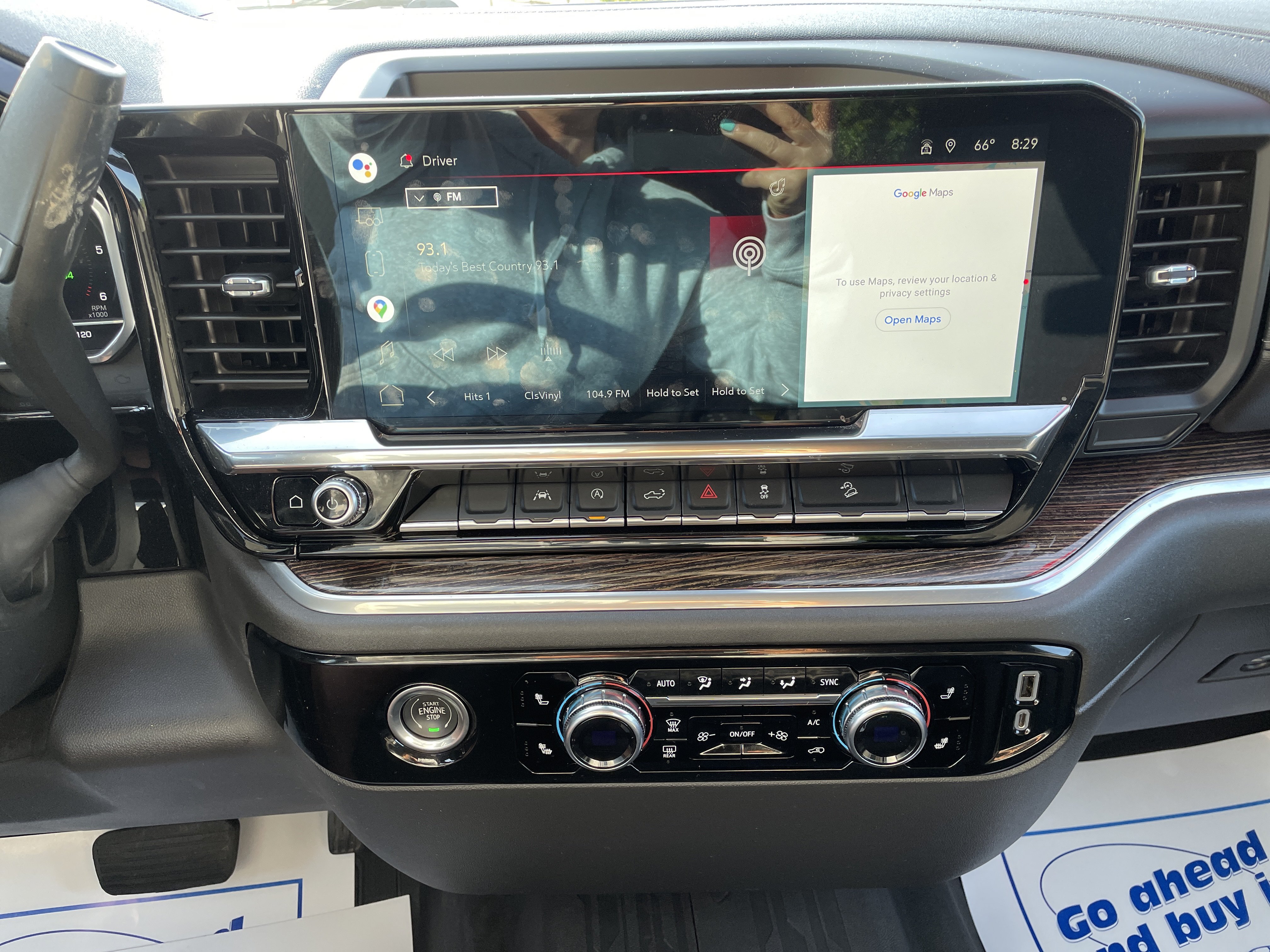 Used 2022 GMC Sierra 1500 Elevation w/ X31 Off-Road Package AWD/4WD image 13