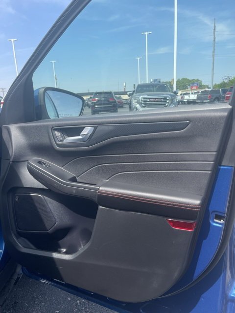 Used 2023 Ford Escape ST-Line Select w/ Tech Pack #2 image 11