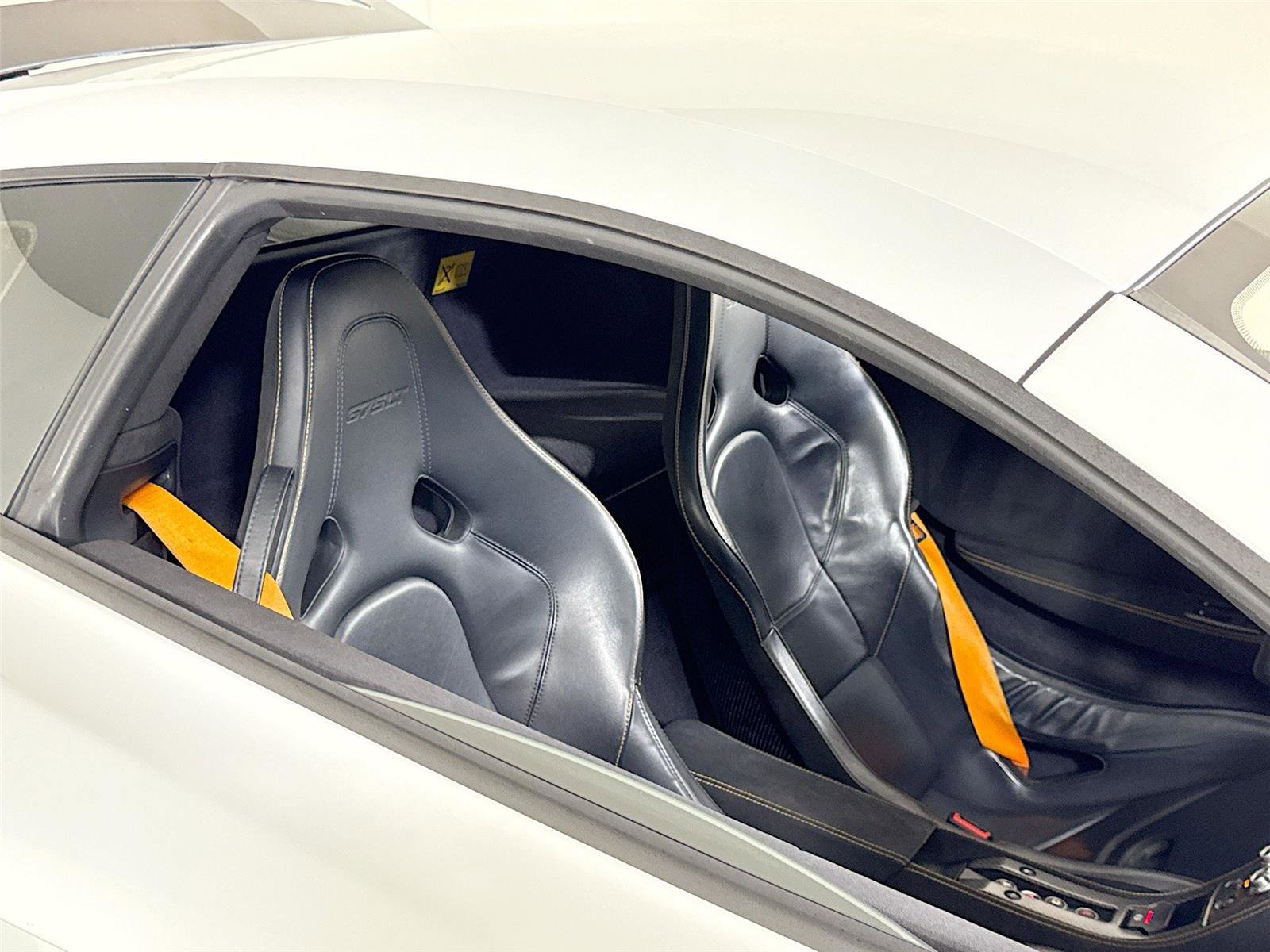 Used 2016 McLaren 675LT Coupe image 24