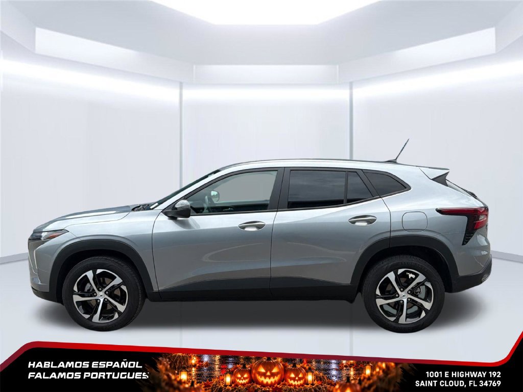 Used 2024 Chevrolet Trax RS w/ Driver Confidence Package FWD image 3