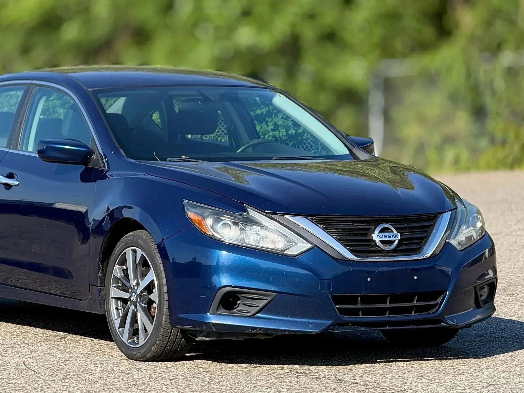 Used 2016 Nissan Altima 2.5 SR FWD image 15