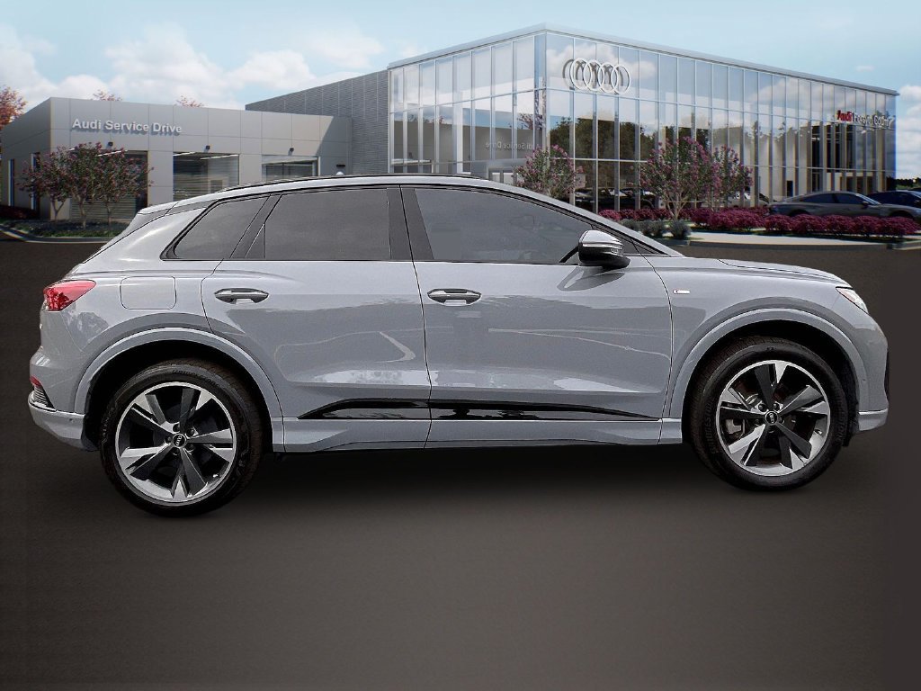 Used 2024 Audi Q4 e-tron Premium Plus w/ Premium Plus AWD/4WD image 8
