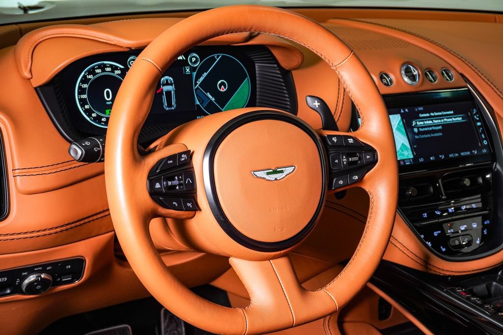 Used 2023 Aston Martin DBX AWD/4WD image 24