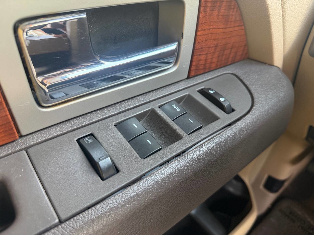 Used 2010 Ford F150 Lariat RWD image 21