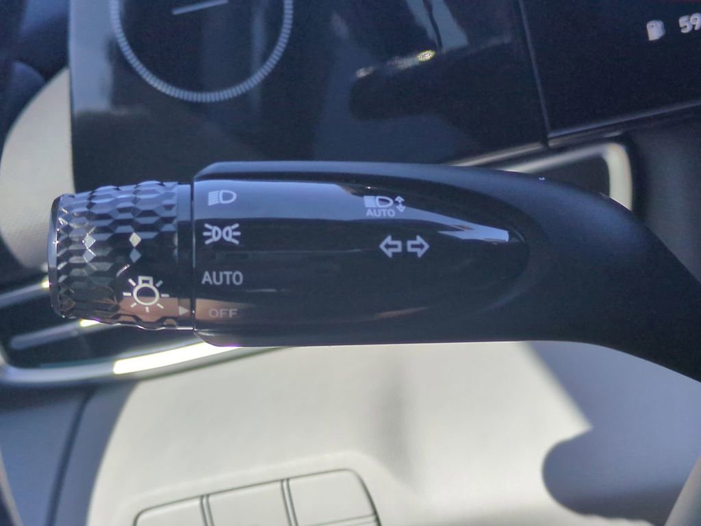 New 2026 Hyundai Elantra Limited image 29