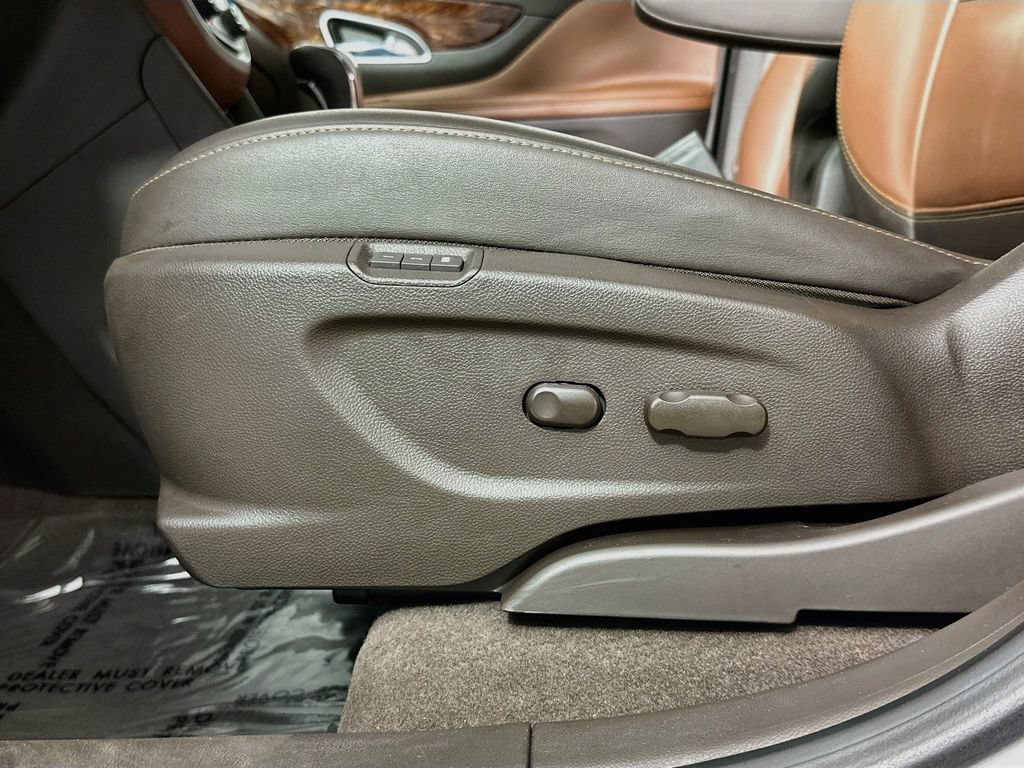 Used 2016 Buick Encore Leather w/ Experience Buick Package FWD image 23