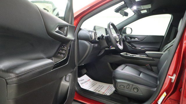Used 2026 Chevrolet Equinox LT w/ Convenience Package II AWD/4WD image 9