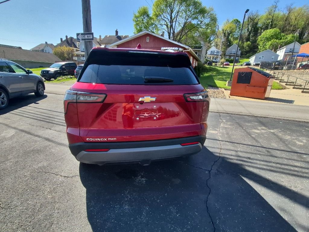 Used 2025 Chevrolet Equinox LT w/ Convenience Package II image 6