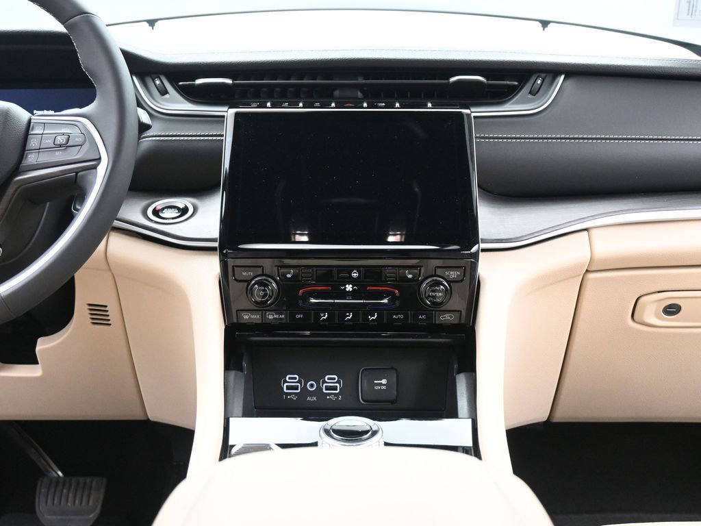 Used 2024 Jeep Grand Cherokee L Limited w/ Trailer Tow Package image 27