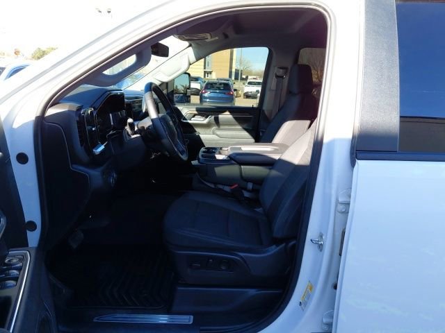 Used 2025 Chevrolet Silverado 2500 LT w/ Safety Package image 23