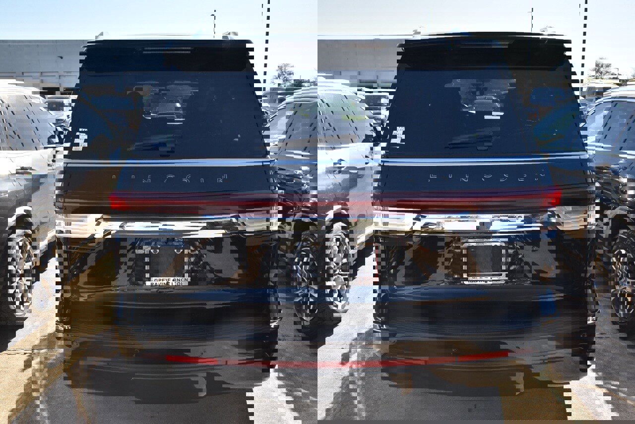 Used 2023 Lincoln Navigator L Black Label image 8