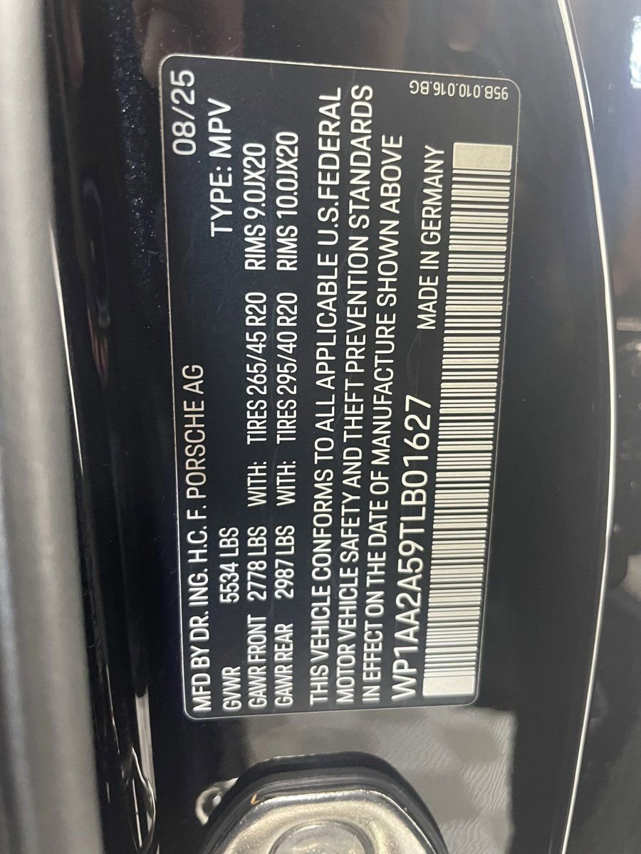 Certified 2026 Porsche Macan Turbo image 26