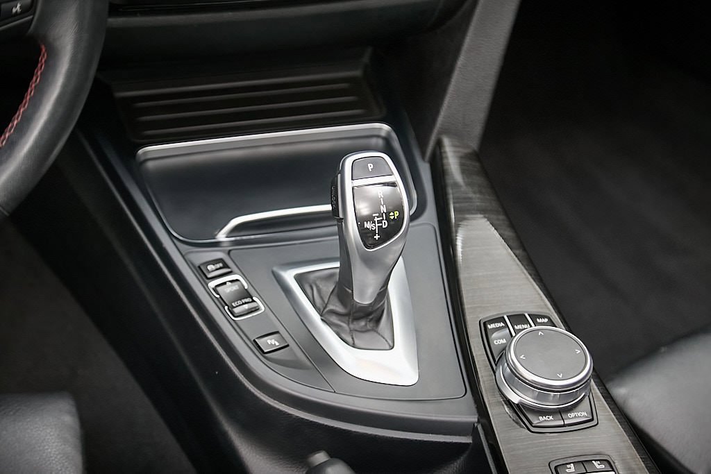 Used 2018 BMW 430i xDrive Convertible image 16