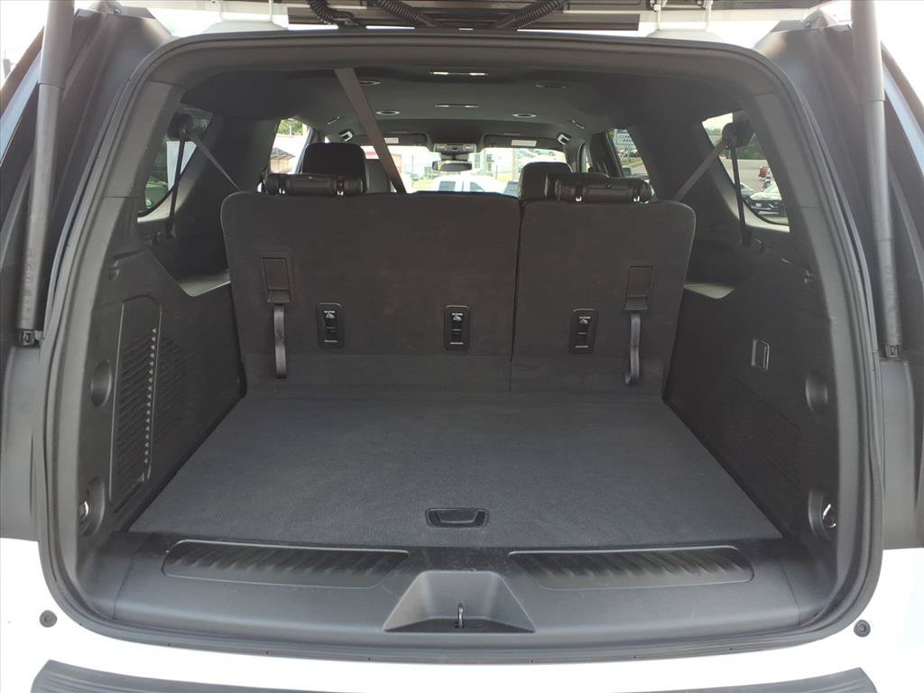 Used 2025 Chevrolet Suburban LT AWD/4WD image 15