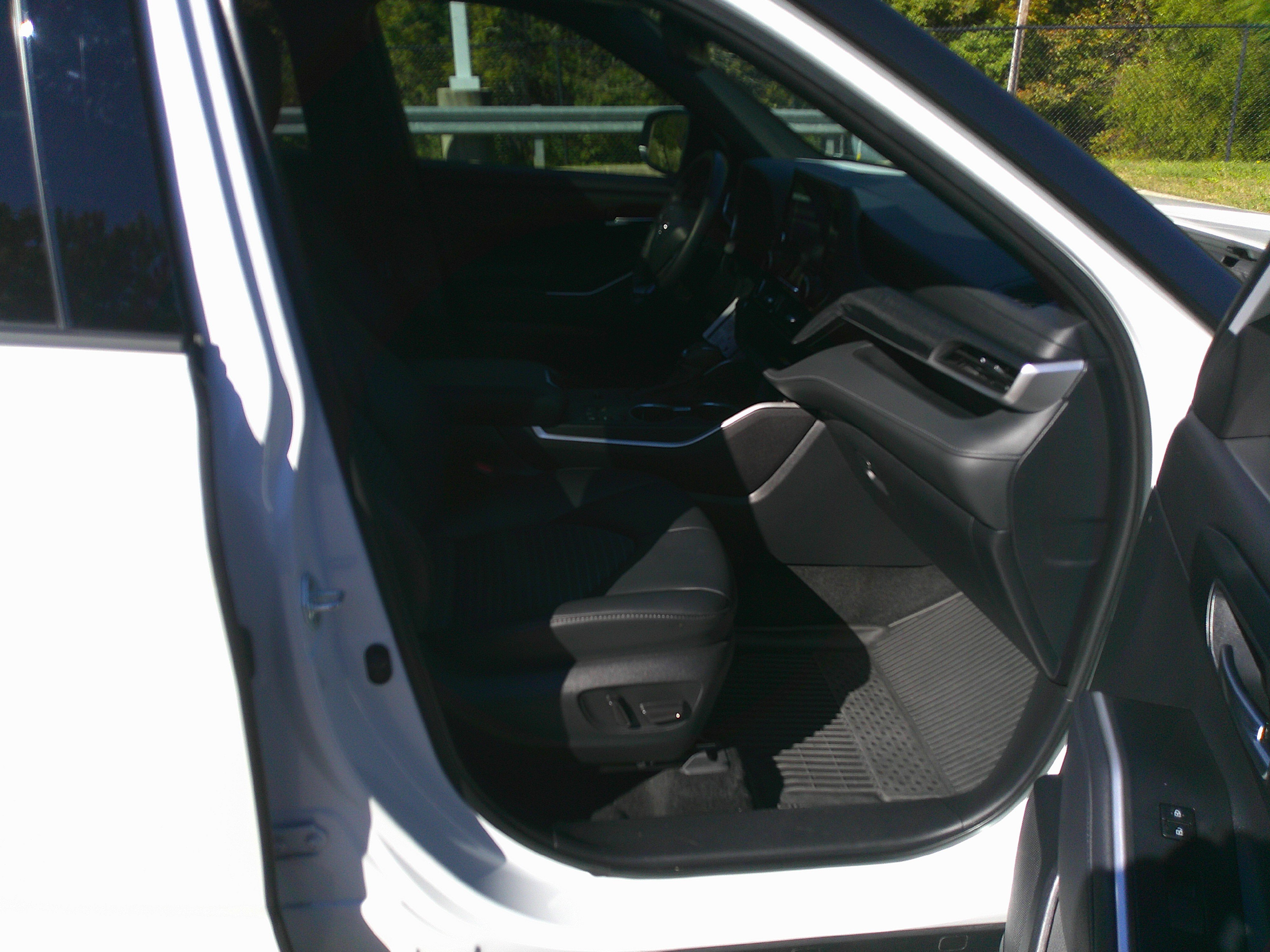 Used 2024 Toyota Highlander XSE image 35