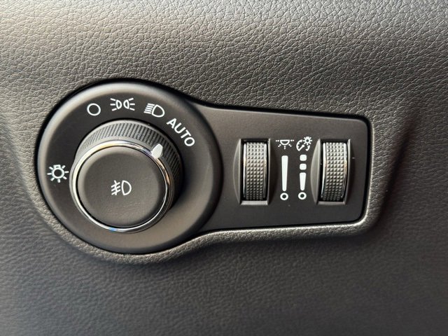 New 2026 Jeep Compass Latitude image 20