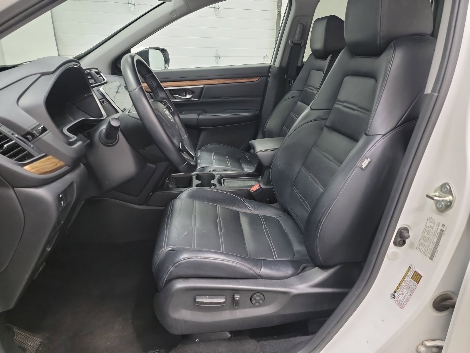 Used 2018 Honda CR-V Touring image 12