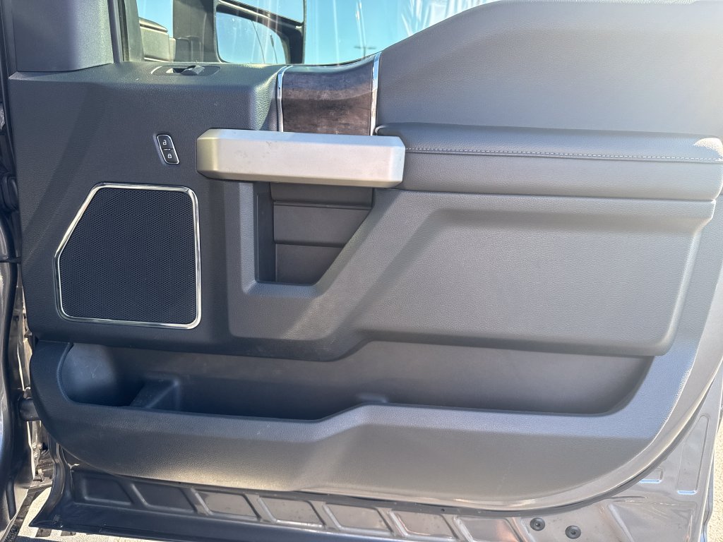 Used 2022 Ford F250 Lariat w/ Tremor Off-Road Package AWD/4WD image 47