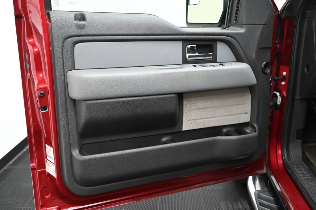 Used 2013 Ford F150 XLT w/ Luxury Equipment Group RWD image 17