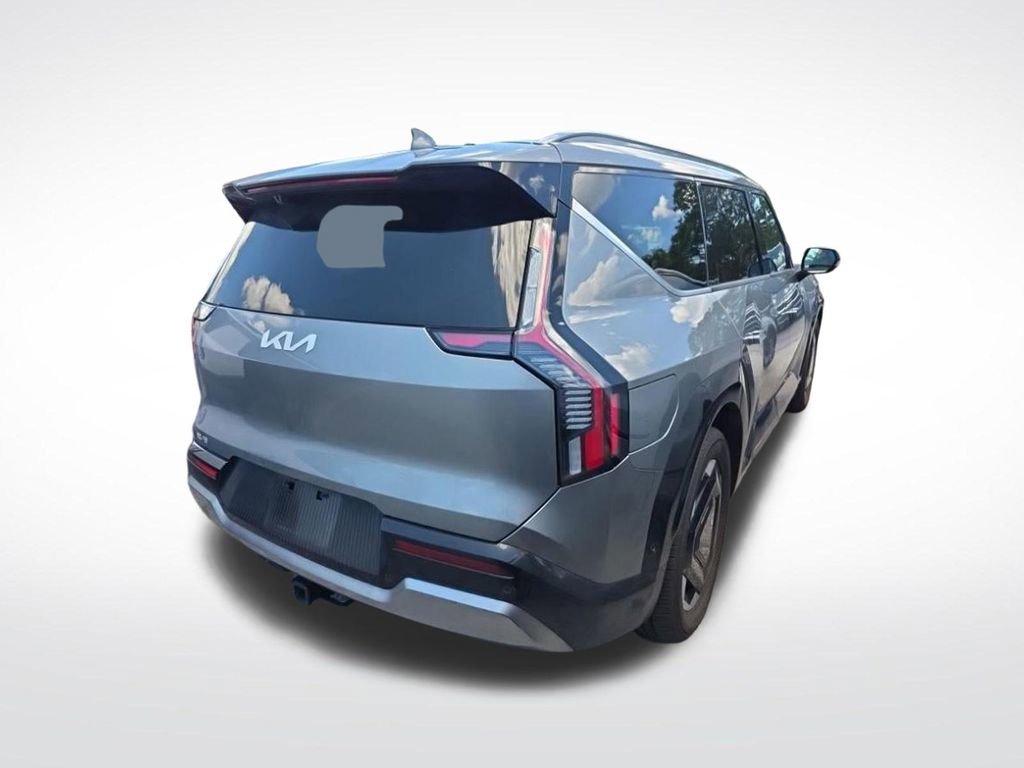 Used 2024 Kia EV9 Land AWD/4WD image 5