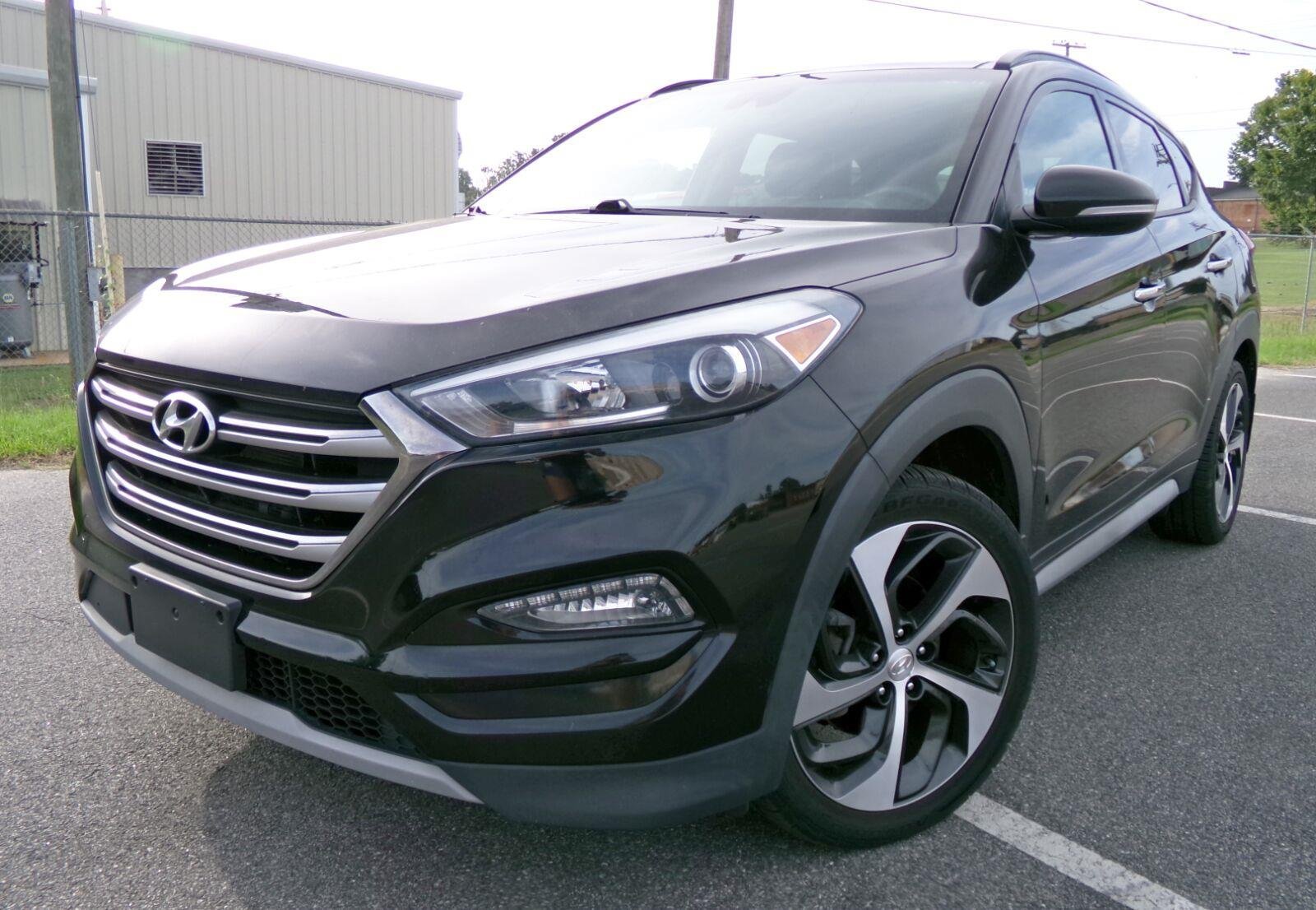 Used 2018 Hyundai Tucson Limited w/ Ultimate Package 02