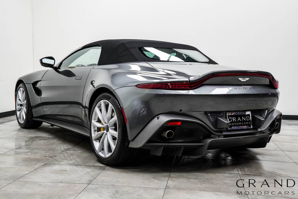 Used 2021 Aston Martin V8 Vantage Roadster RWD image 11